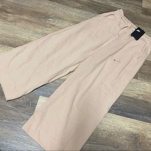 NWT Nike Nude Capri Sweatpants